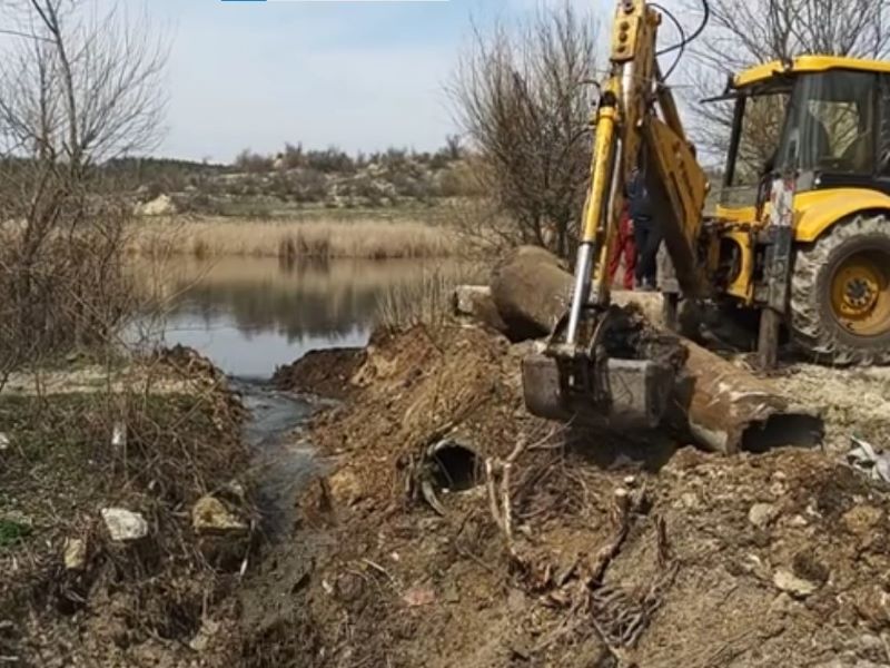 Екологічне відновлення малої річки Ягорлик...